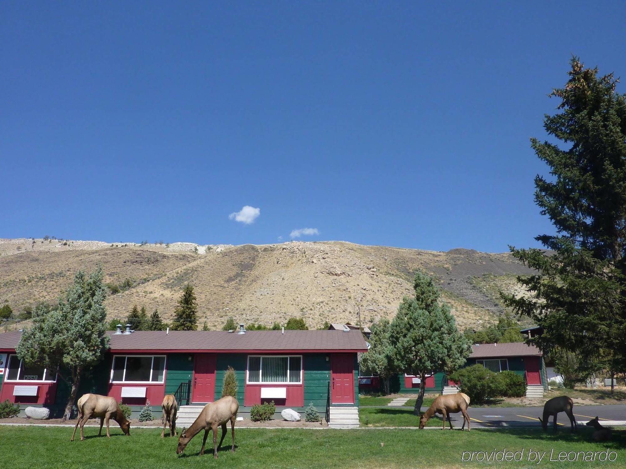 Yellowstone Gateway 3*