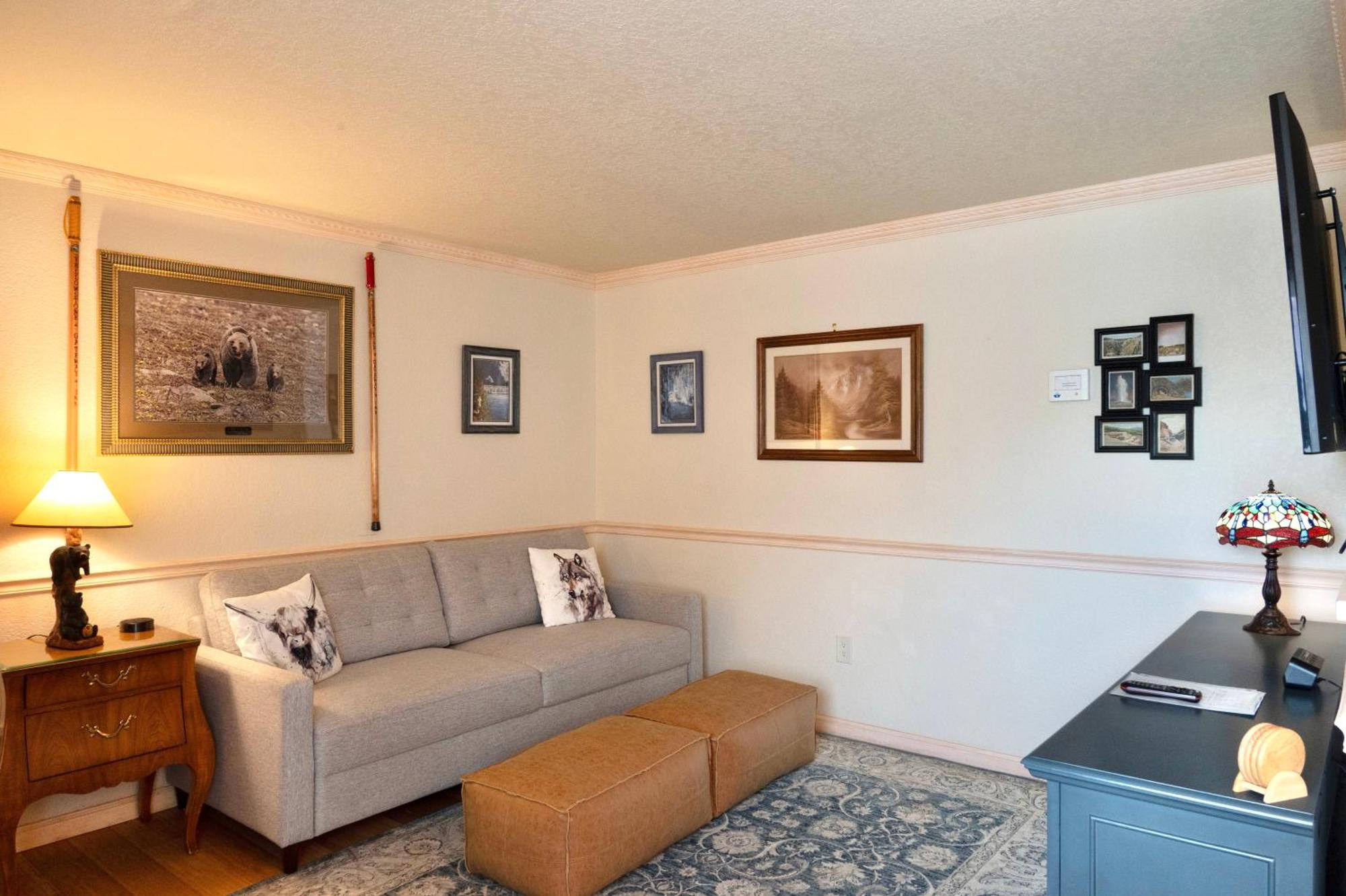 Yellowstone Gateway Gasthof 3*